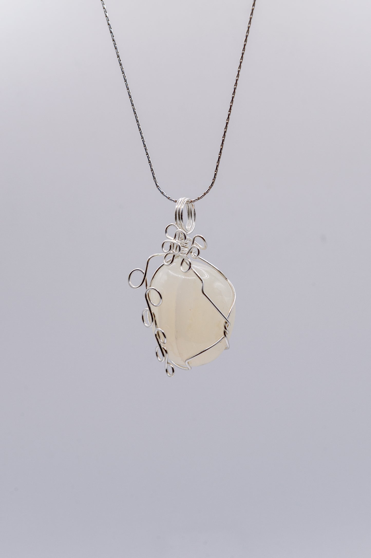 Agate White