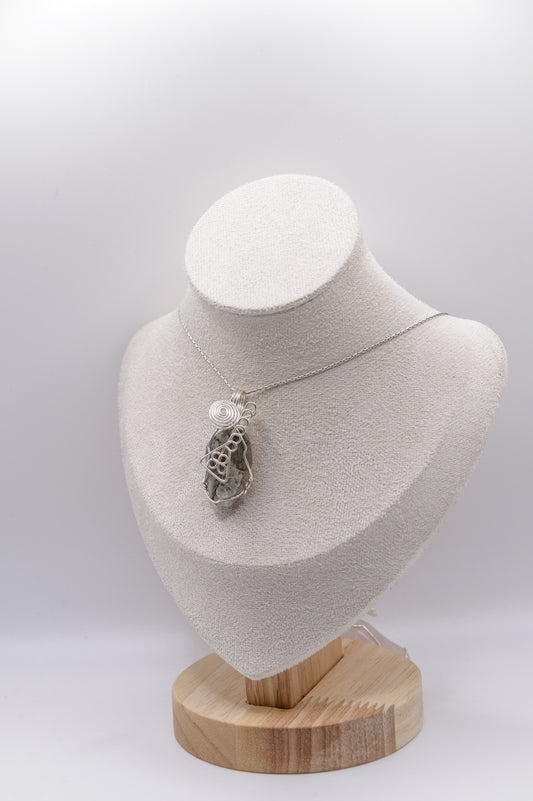 Quartz with Turmaline